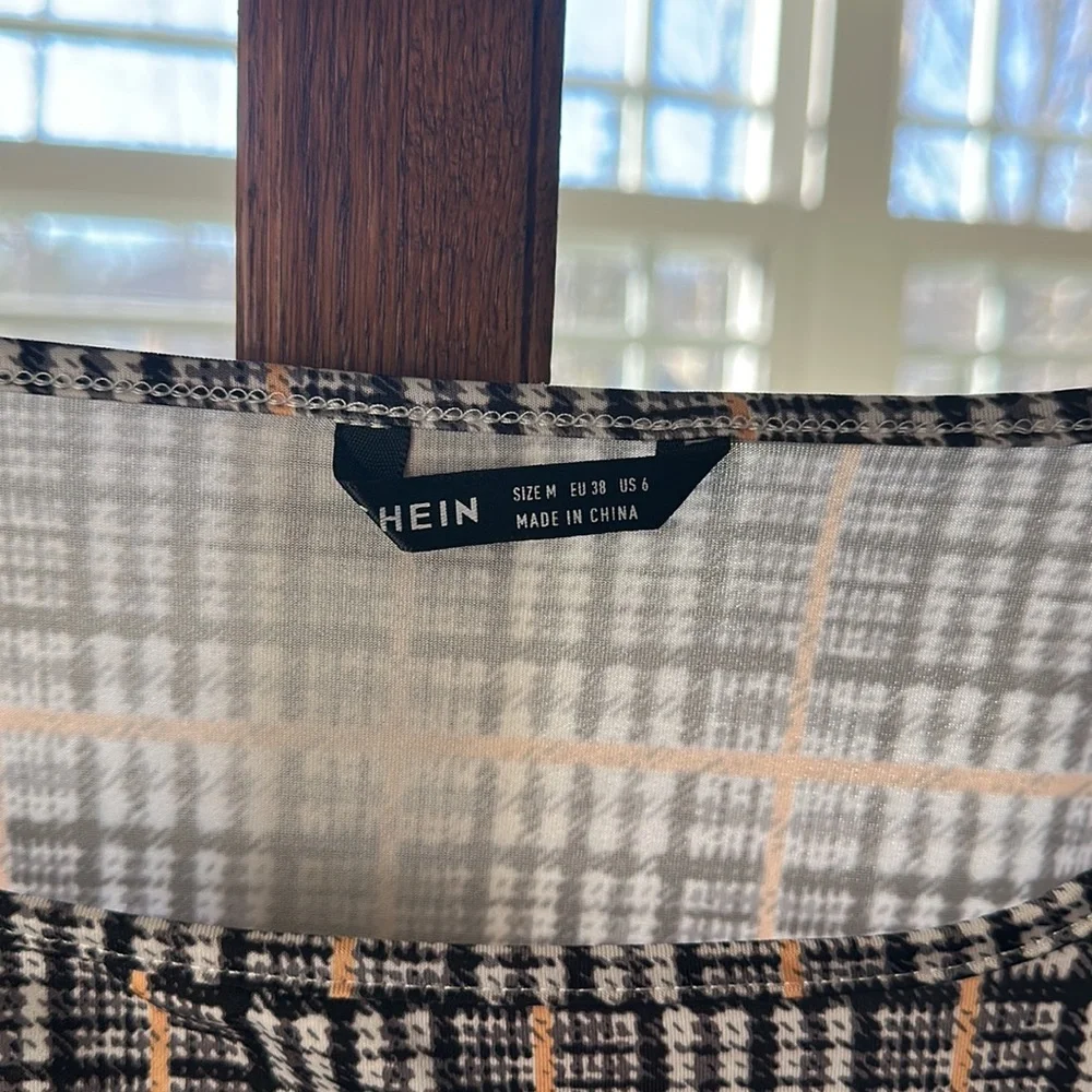 Body Con Party Top - Picture 2 of 4